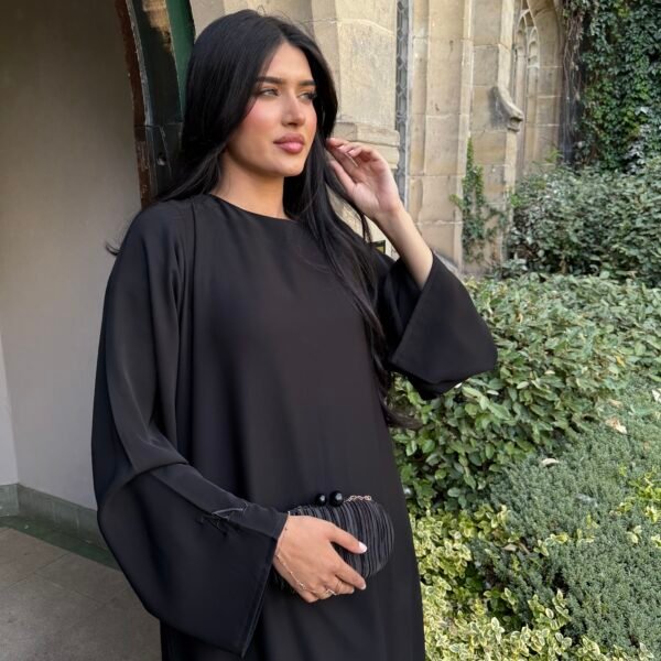Black Azhara Essential Abaya