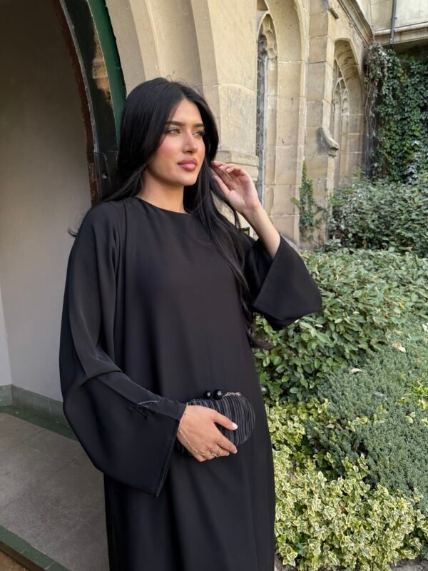 Black Azhara Essential Abaya