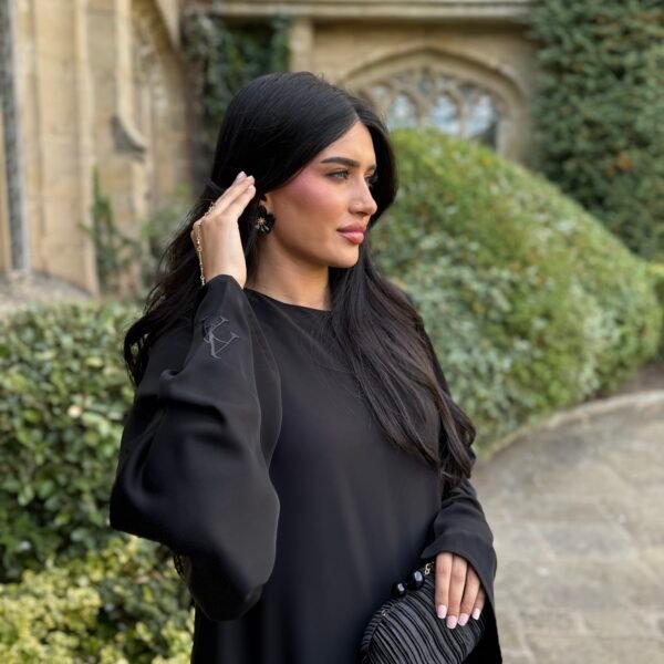 Black Azhara Essential Abaya