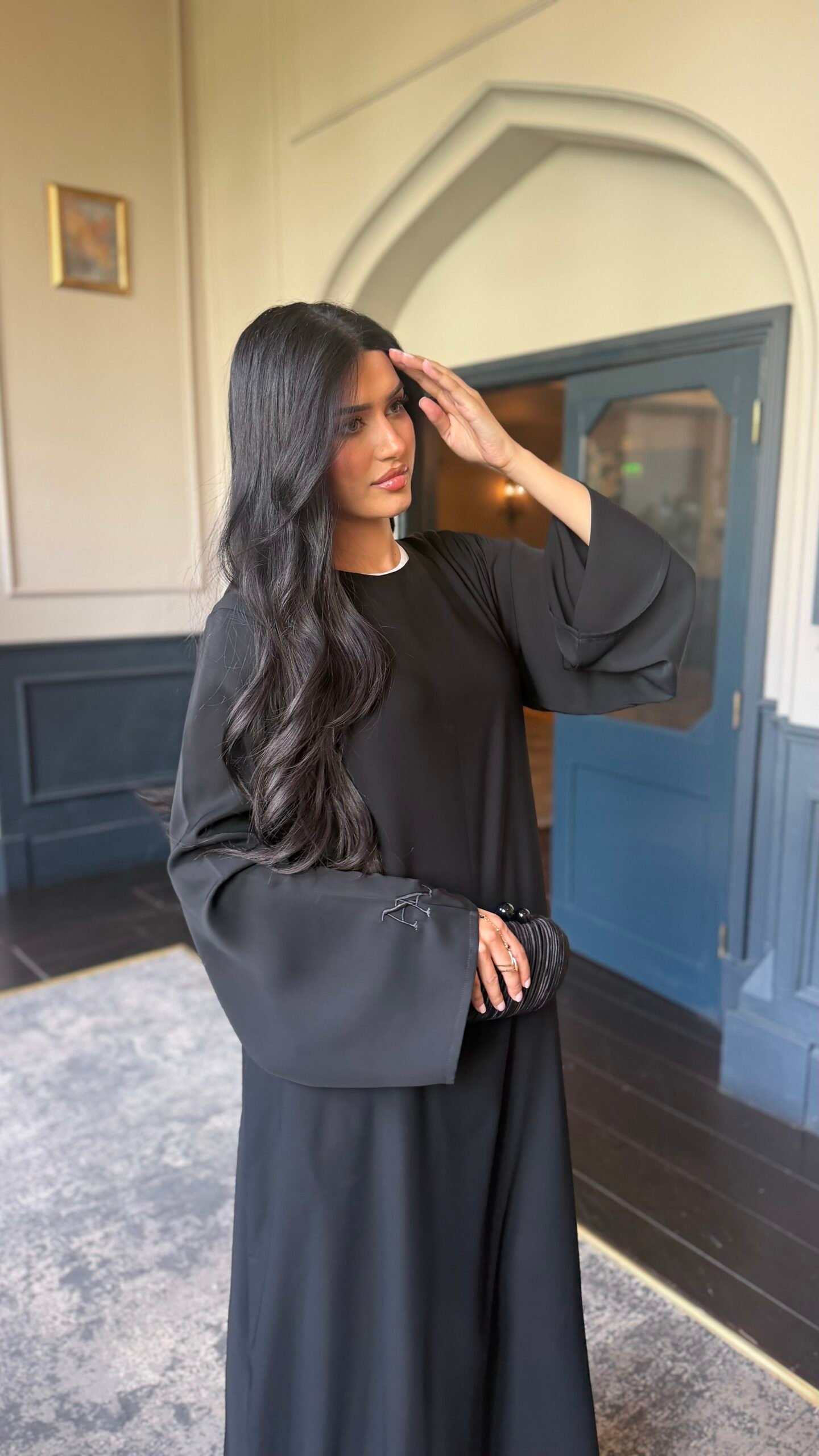 Black Azhara Essential Abaya